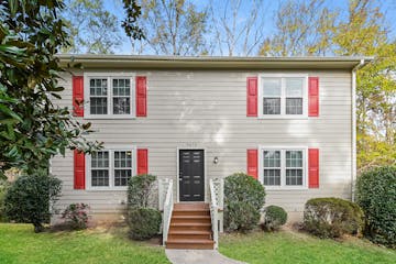 5616 Hammond Dr Norcross, GA 30071